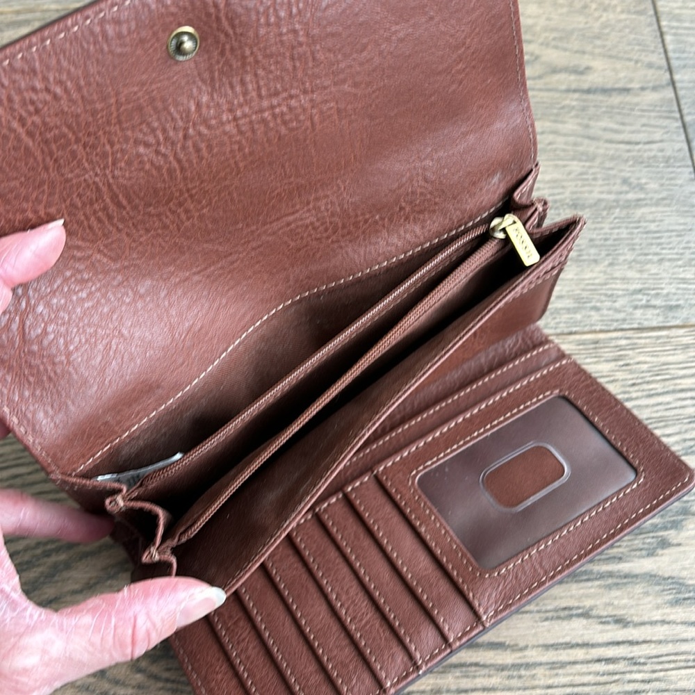 Fossil Logan Large Wallet - image 3